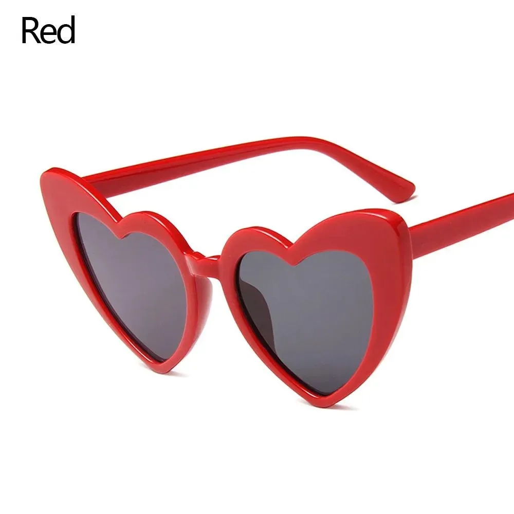 Love Heart Shaped Sunglasses Women Big Frame Fashion Cute Sexy Retro Cat Eye Vintage Sun Glasses UV400 Protection Unisex Eyewear