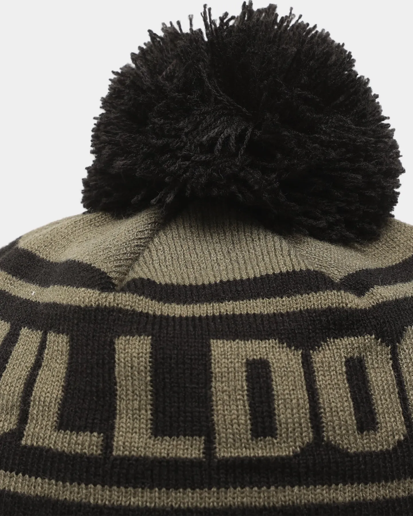 New Era Canterbury-Bankstown Bulldogs NRL '22 Pom Knit Beanie Green