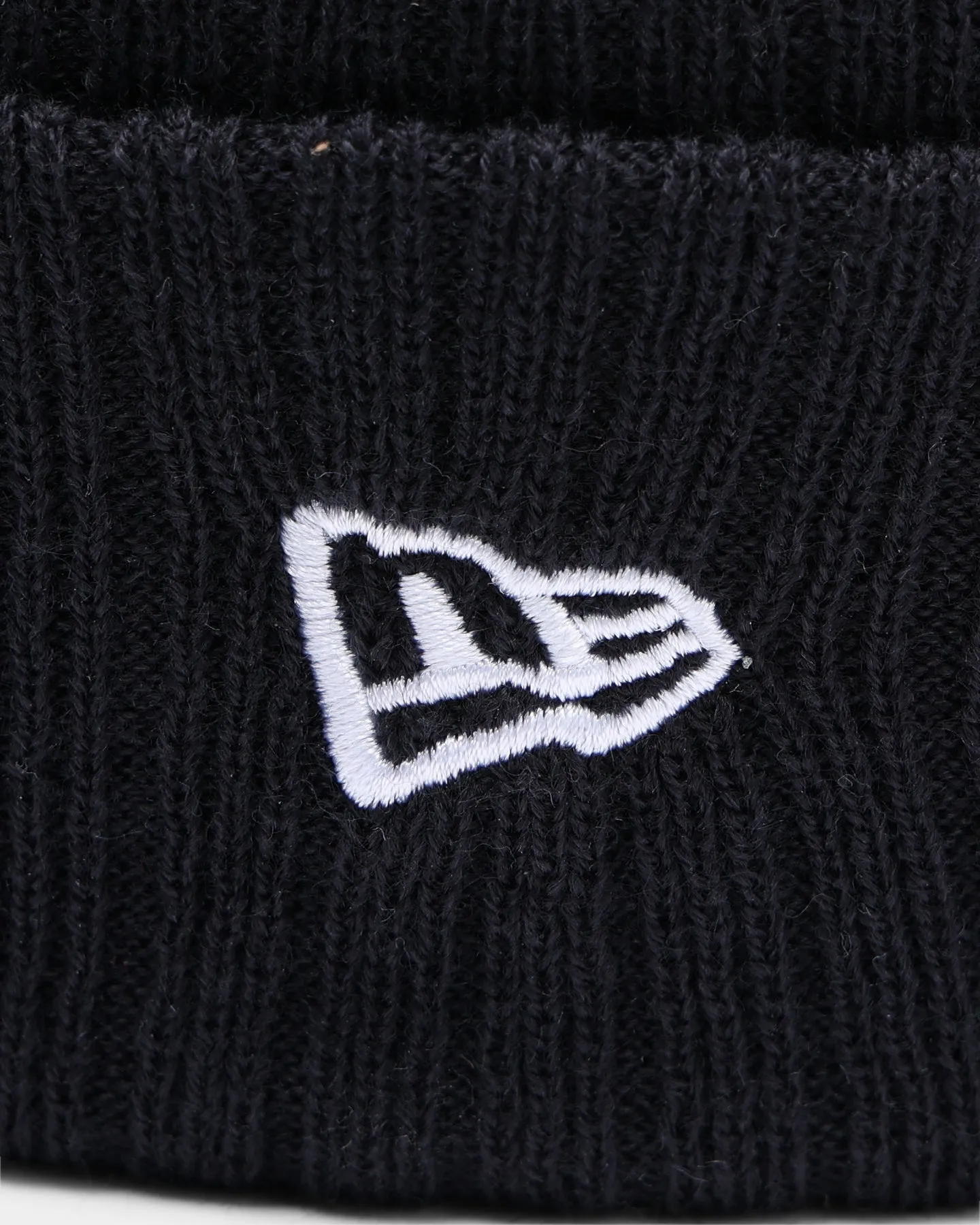 New Era New York Yankees Team Stripe Script Pom Beanie Team