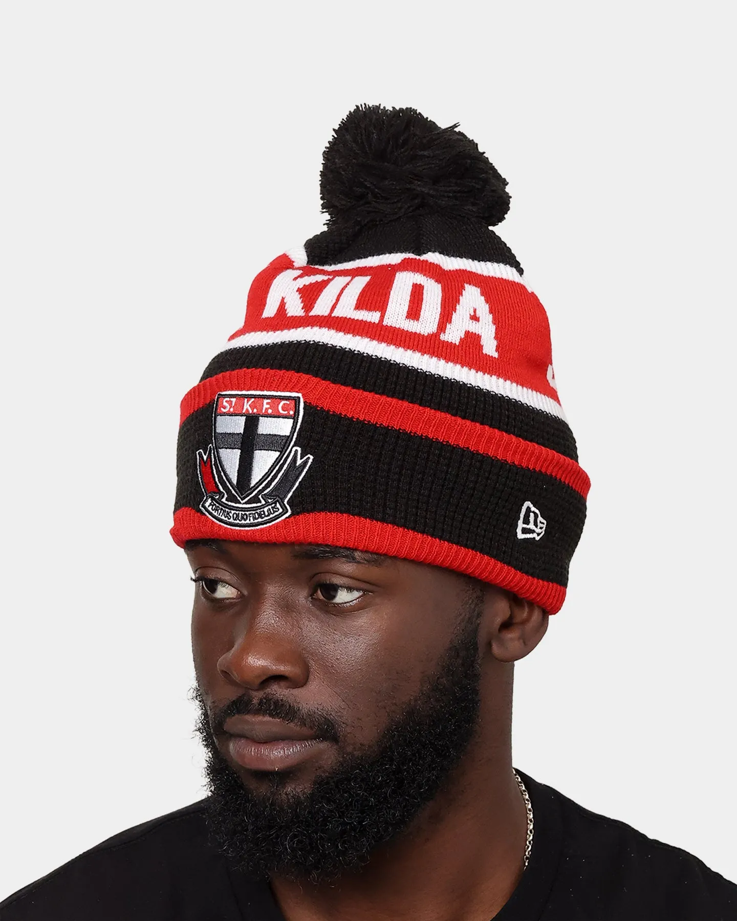 New Era St Kilda Saints 'AFL 2022' Pom Waffle Knit Beanie Black